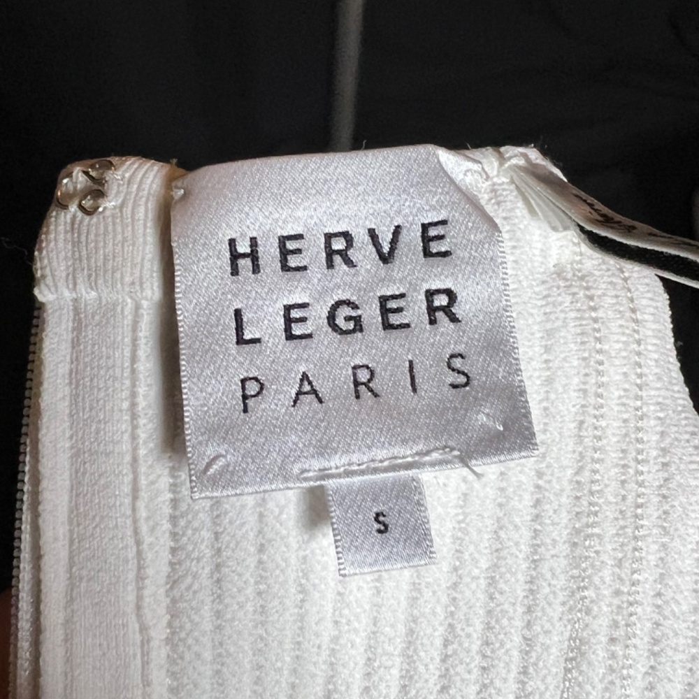 Withe dress - Picture 5 of 5